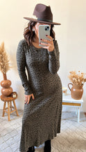 Charger l&#39;image dans la galerie, Robe CARLA kaki