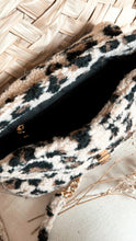 Charger l&#39;image dans la galerie, Sac moumoute LEOPARD